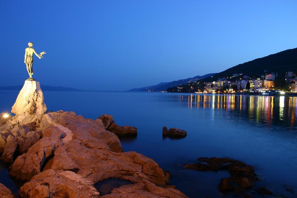 Apartment Vivoda Opatija Exterior foto